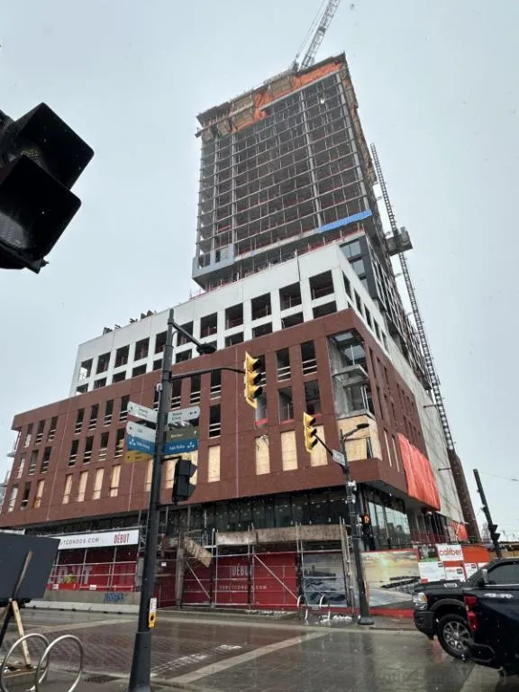 Debut Waterfront Residences - Building 1